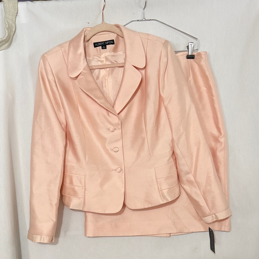Albert Nipon Light Peach Blazer and Skirt Set, Size 14, NWT, MAKE AN OFFER!!